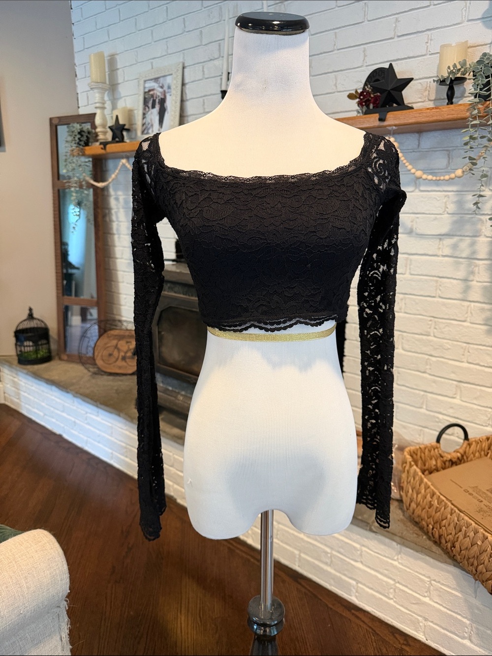 Garage Lace Off Shoulder Long Sleeve Lace Crop Top | Size S